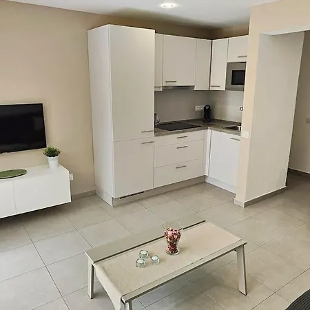 Playa Del Ingles: Beautiful Renovated San Bartolome de Tirajana (Gran Canaria)